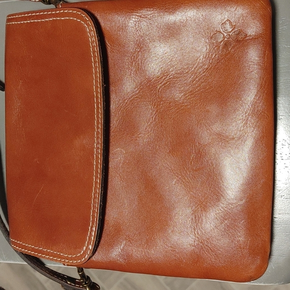 Patricia Nash Crossbody 8×9 used great condition - Picture 2 of 7